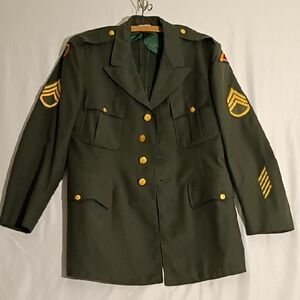 Vietnam Era US Army Green Dress Jacket 42R 24th Infantry Div. Armor branch SSG